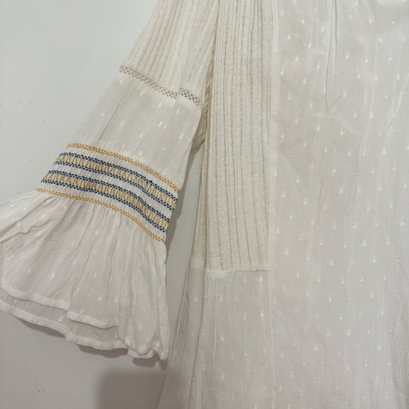 Sundance linen blend boho white blouse bell sleeves embroidery size medium - Picture 2 of 5